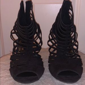 Black Strappy Heel